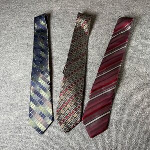 Kenneth Cole Reaction Men's Neckties Lot of 3 - Striped & Geometric Dress‎ Ties